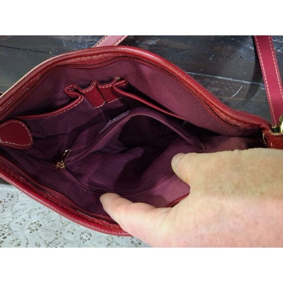 The Sak Red Leather Shoulder Purse With Adjustable Strap/Pre-Owned In Very Good - Picture 11 of 13